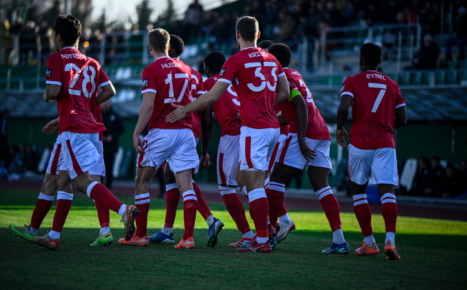 Nik� Liga | Na z�ver z�kladnej �asti v�hra na Z�hor�