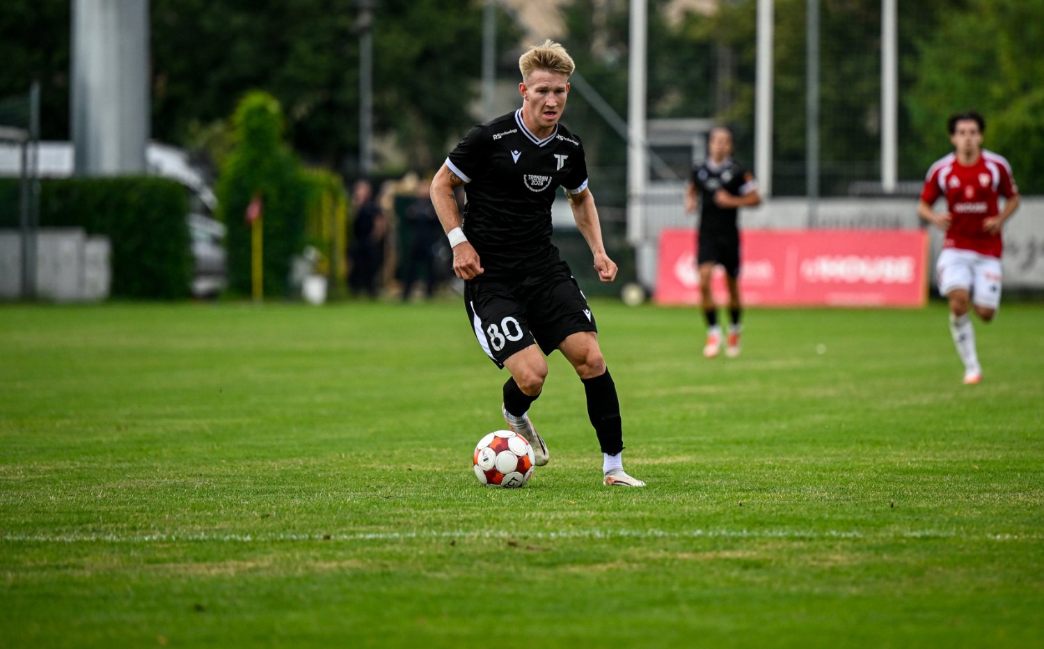A-t�m | Adamkovi� na hos�ovanie do Moraviec