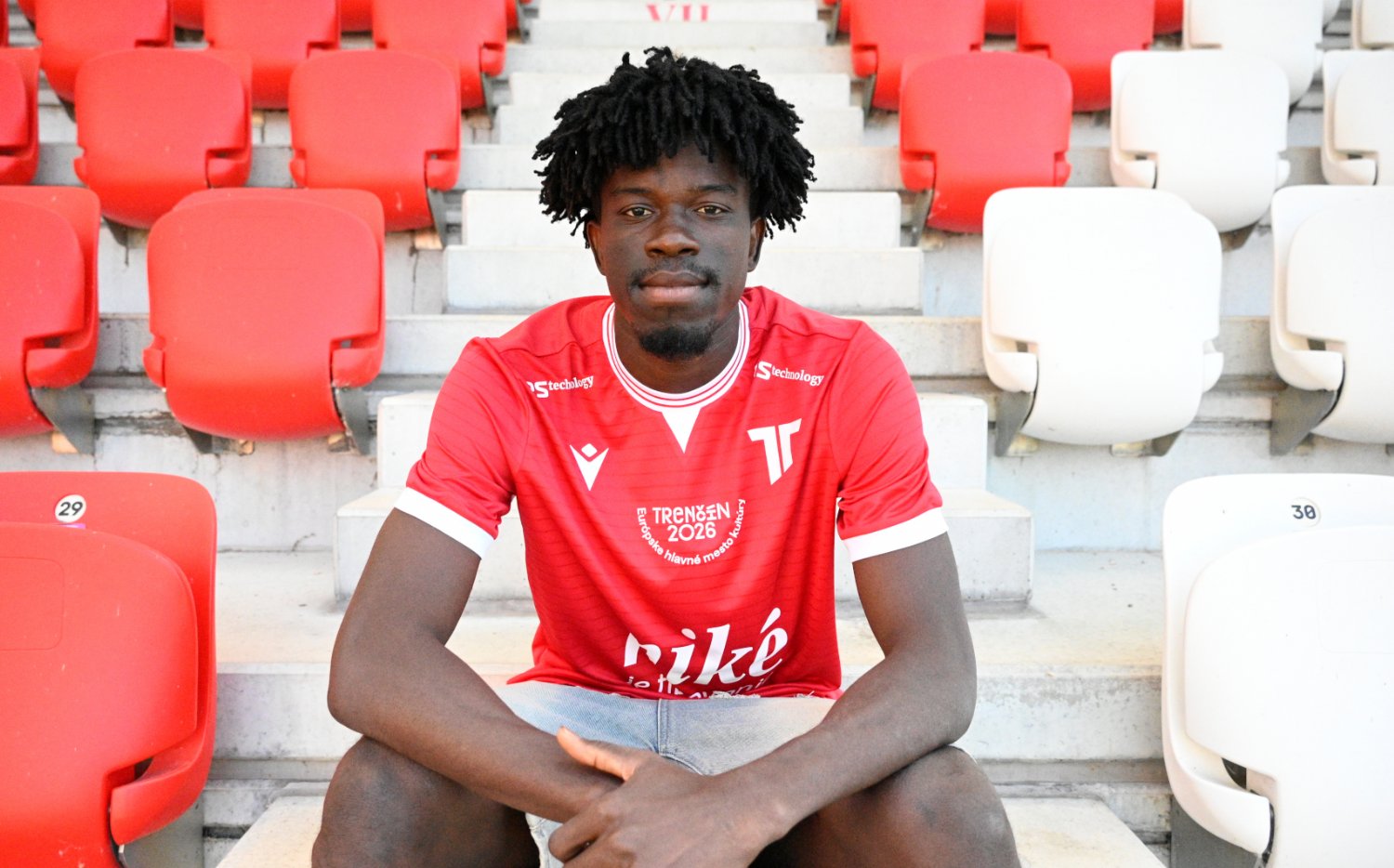 A-t�m | Clement Ansah posil�uje AS Tren��n