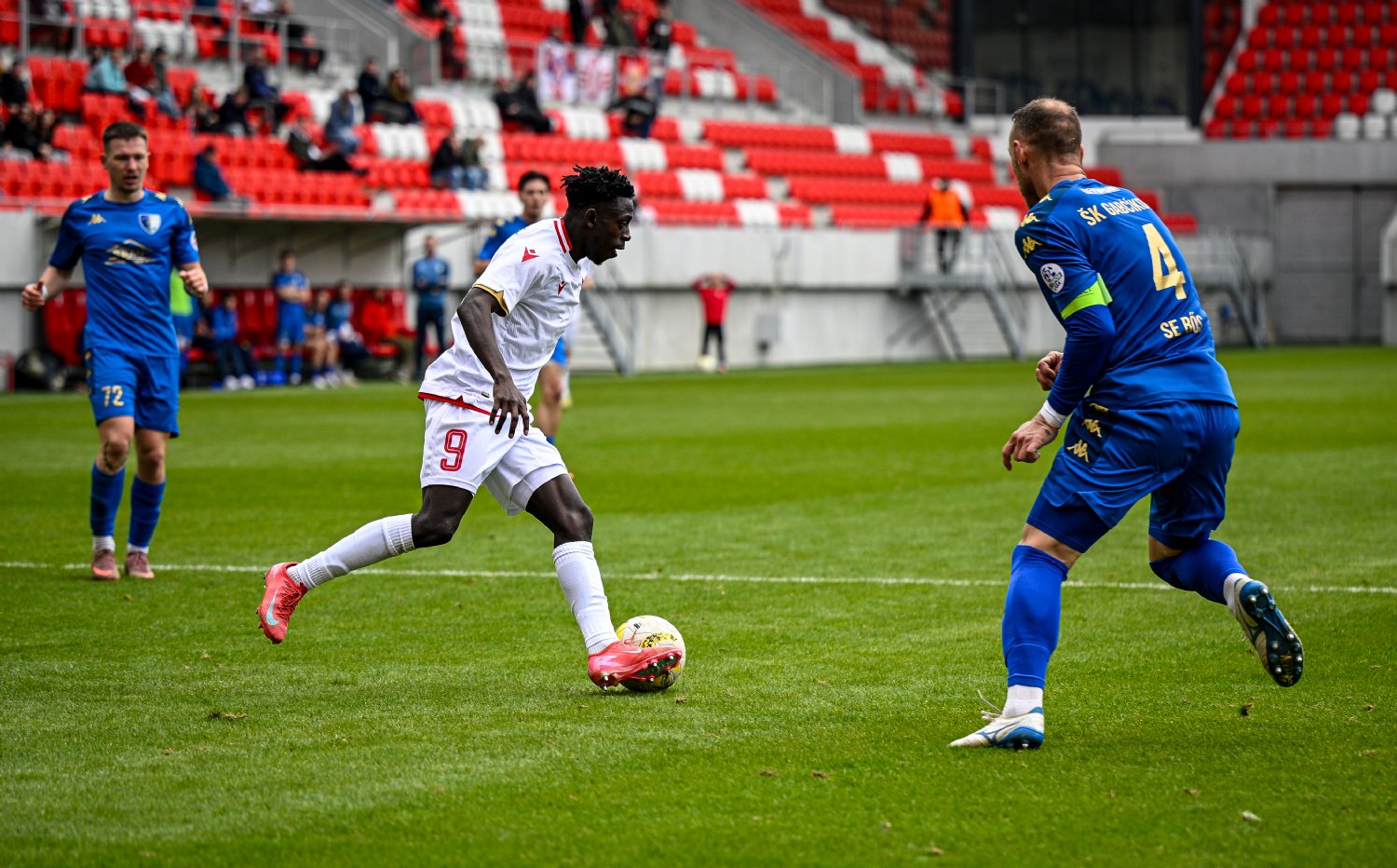 B-t�m | Po zlep�enom druhopol�asovom v�kone v�hra v Petr�alke