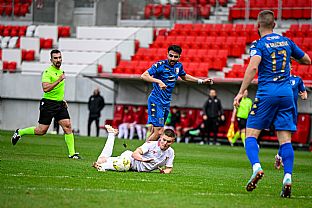  autor: Martin Kramsk�