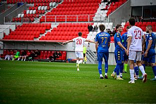  autor: Martin Kramsk�